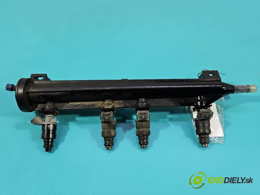 Seat Leon II 2005-2012 1.6 SR 102 HP manual 75 kW 1595 cm3 5- vstrek 06A133317AS (Vstrekovač paliva)