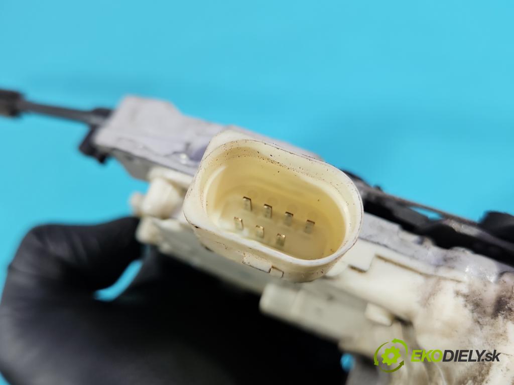 Seat Leon II 2005-2012 1.6 SR 102 HP manual 75 kW 1595 cm3 5- zámok predné pravý 1P1837016