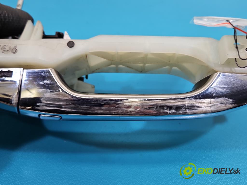 Kia Optima IV 2015-2020 1.6 T-GDI: 180 HP automatic 132.4 kW 1591 cm3 4- rukoväť predné ľavé mimo:  (Kľučka dverí vonkajšia predná ľavá)