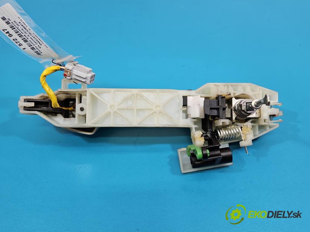 Kia Optima IV 2015-2020 1.6 T-GDI: 180 HP automatic 132.4 kW 1591 cm3 4- rukoväť predné ľavé mimo:  (Kľučka dverí vonkajšia predná ľavá)