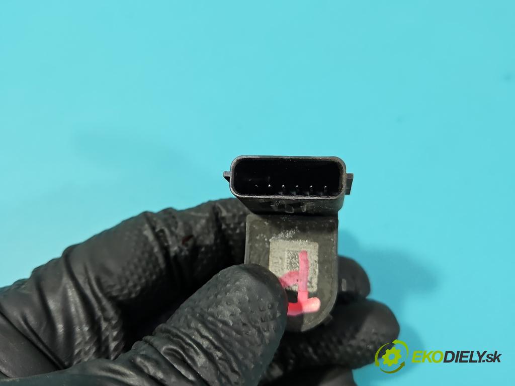 Kia Optima IV 2015-2020 1.6 T-GDI: 180 HP automatic 132.4 kW 1591 cm3 4- snímač parkovaní: 99310-D40004SS