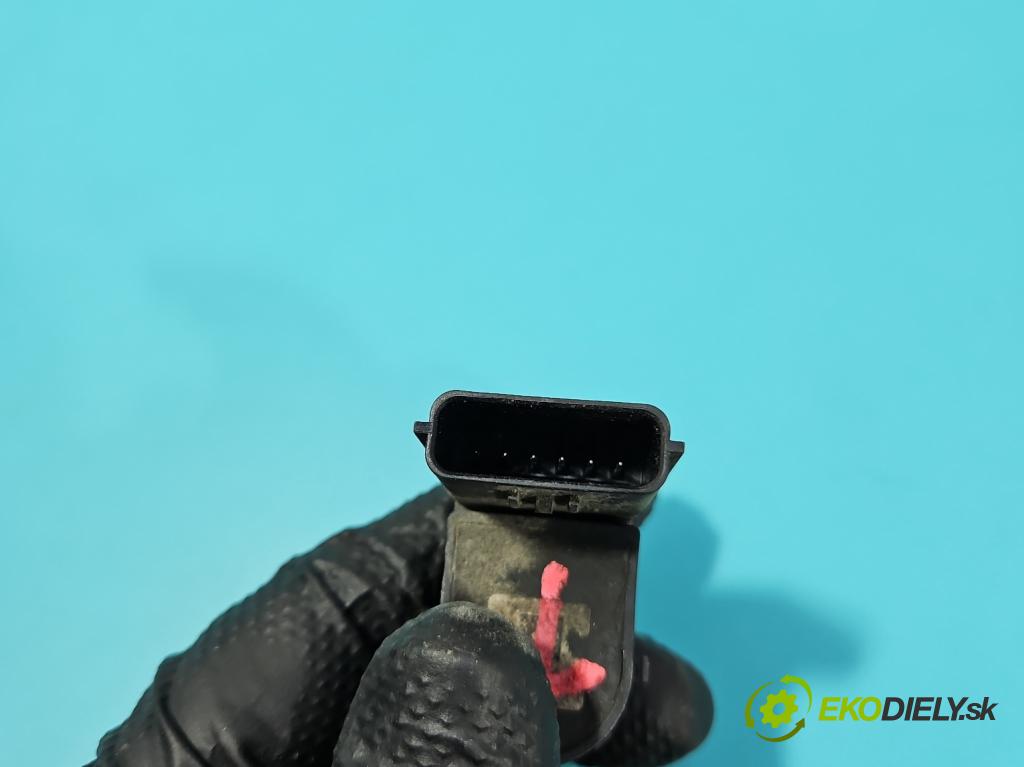 Kia Optima IV 2015-2020 1.6 T-GDI 180 hp automatic 132.4 kW 1591 cm3 4- snímač parkování 99310-D40004SS