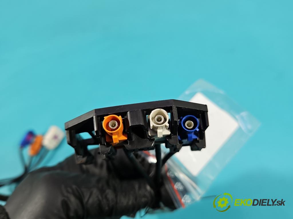 Citroen C3 III 2016-2024 1.2 12V 110 HP manual 81 kW 1199 cm3 5- Zväzok: ostatné 9813715180-01