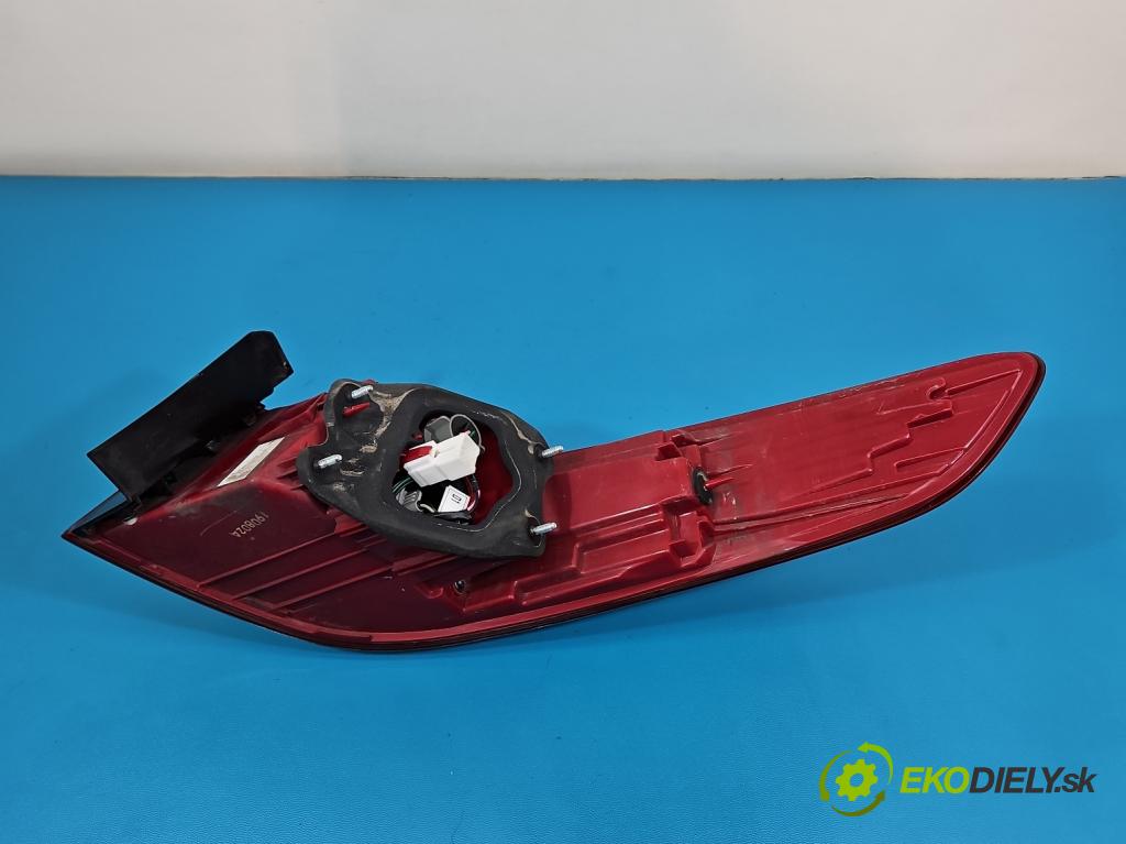 Kia Optima IV 2015-2020 1.6 T-GDI: 180 HP automatic 132.4 kW 1591 cm3 4- svetlo / reflektor zadné ľavé 92401-D4 (Kľučka dverí ostatné)