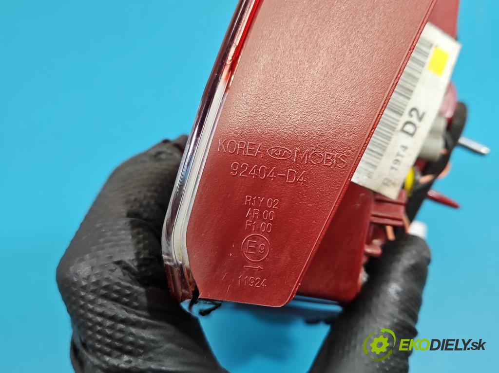 Kia Optima IV 2015-2020 1.6 T-GDI: 180 HP automatic 132.4 kW 1591 cm3 4- svetlo / reflektor zadné pravé  (Kľučka dverí ostatné)