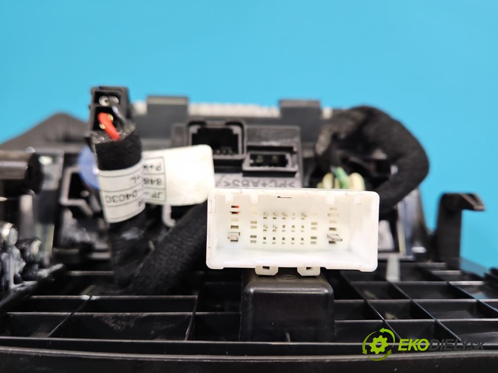 Kia Optima IV 2015-2020 1.6 T-GDI: 180 HP automatic 132.4 kW 1591 cm3 4- Nabíjačka 95560-D4100