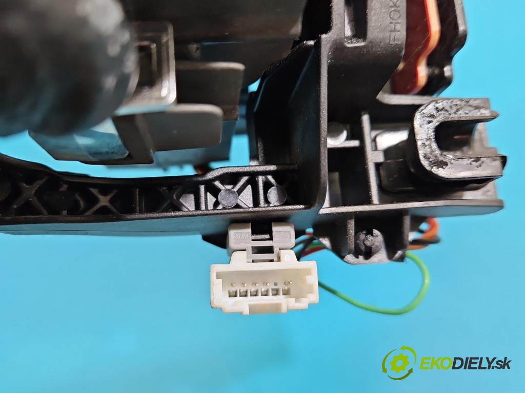 Kia Optima IV 2015-2020 1.6 T-GDI 180 hp automatic 132.4 kW 1591 cm3 4- čočka reflektor: levého