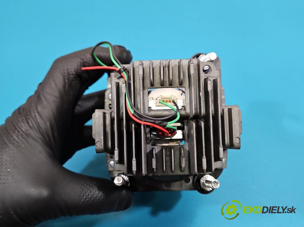 Kia Optima IV 2015-2020 1.6 T-GDI 180 hp automatic 132.4 kW 1591 cm3 4- čočka reflektor: levého A8921-61B10