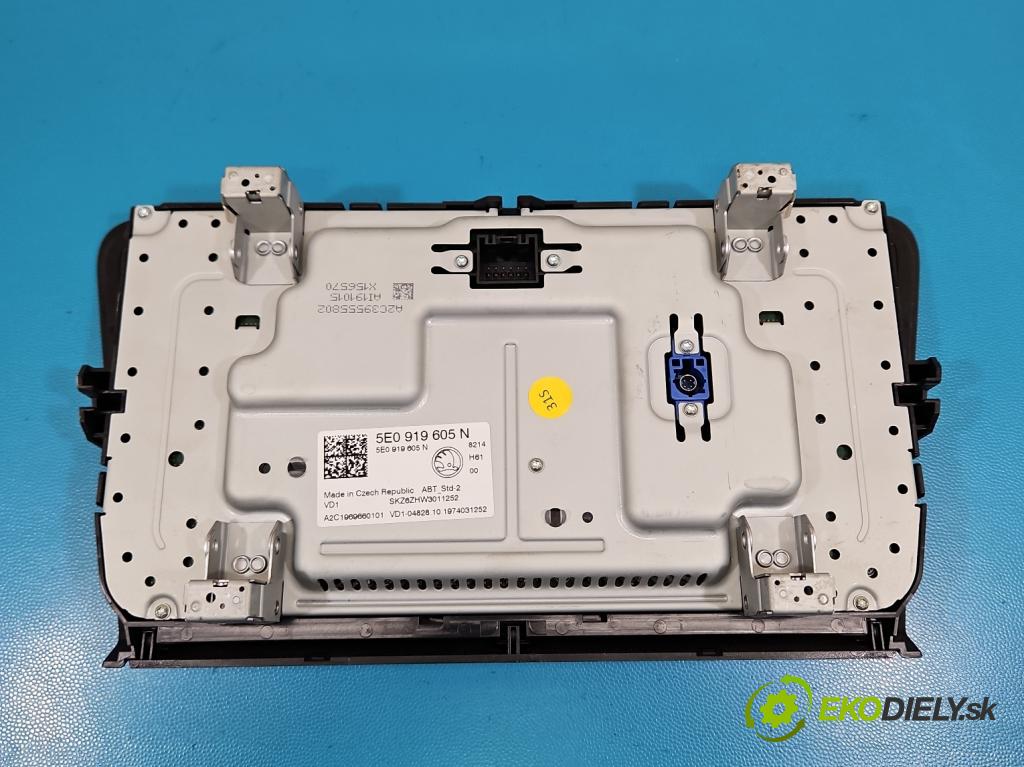 Skoda Octavia III 2013- 1.5 TSI 150 HP manual 110 kW 1498 cm3 5- Radio originál 5E0919605N