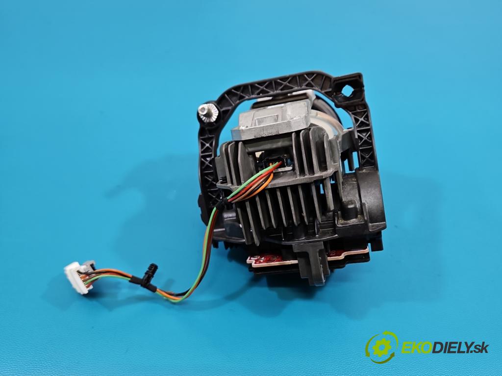 Kia Optima IV 2015-2020 1.6 T-GDI: 180 HP automatic 132.4 kW 1591 cm3 4- Šošovka reflektor: pravej časti A8921-61A10