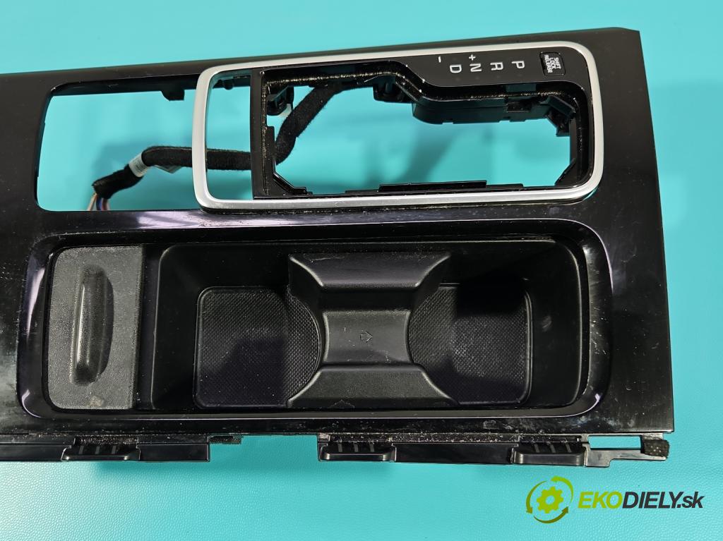 Kia Optima IV 2015-2020 1.6 T-GDI: 180 HP automatic 132.4 kW 1591 cm3 4- Rukojeť: na nápoje: 84651-D4020 (Držiak (úchyt) na nápoje)