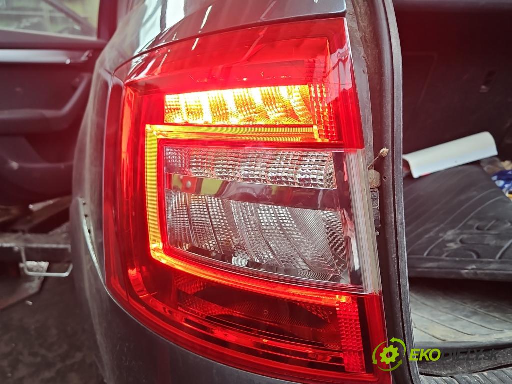 Skoda Octavia III 2013- 1.5 TSI 150 HP manual 110 kW 1498 cm3 5- svetlo / reflektor zadné ľavé 5E9945095A (Kľučka dverí ostatné)