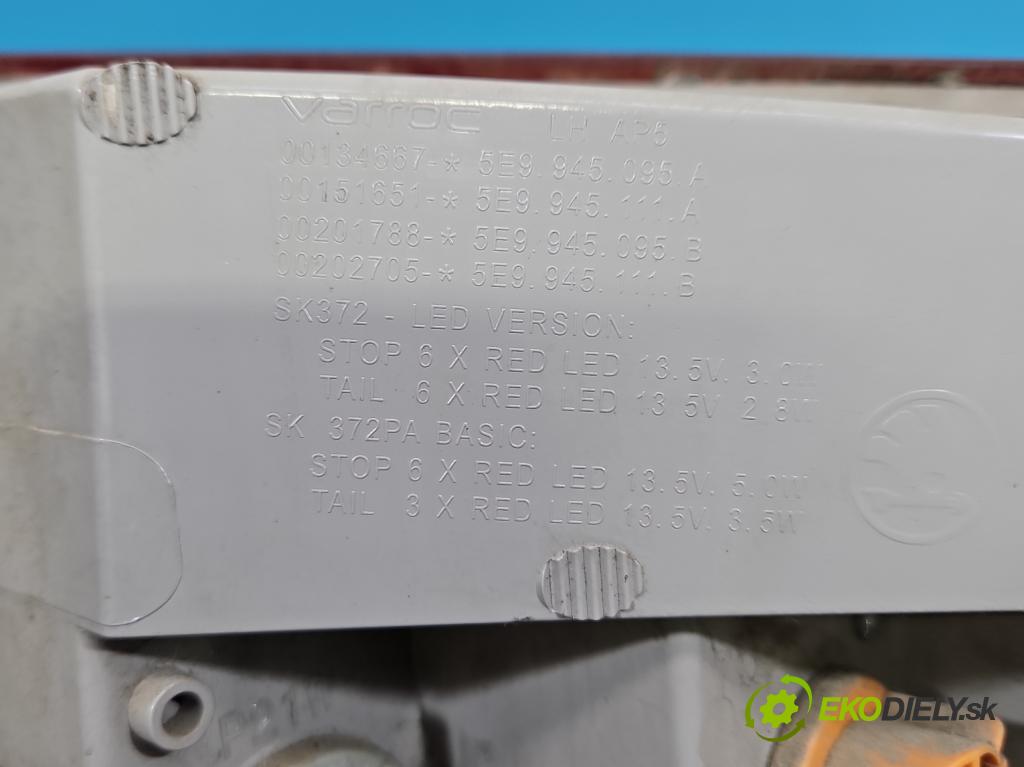 Skoda Octavia III 2013- 1.5 TSI 150 HP manual 110 kW 1498 cm3 5- svetlo / reflektor zadné ľavé 5E9945095A (Kľučka dverí ostatné)