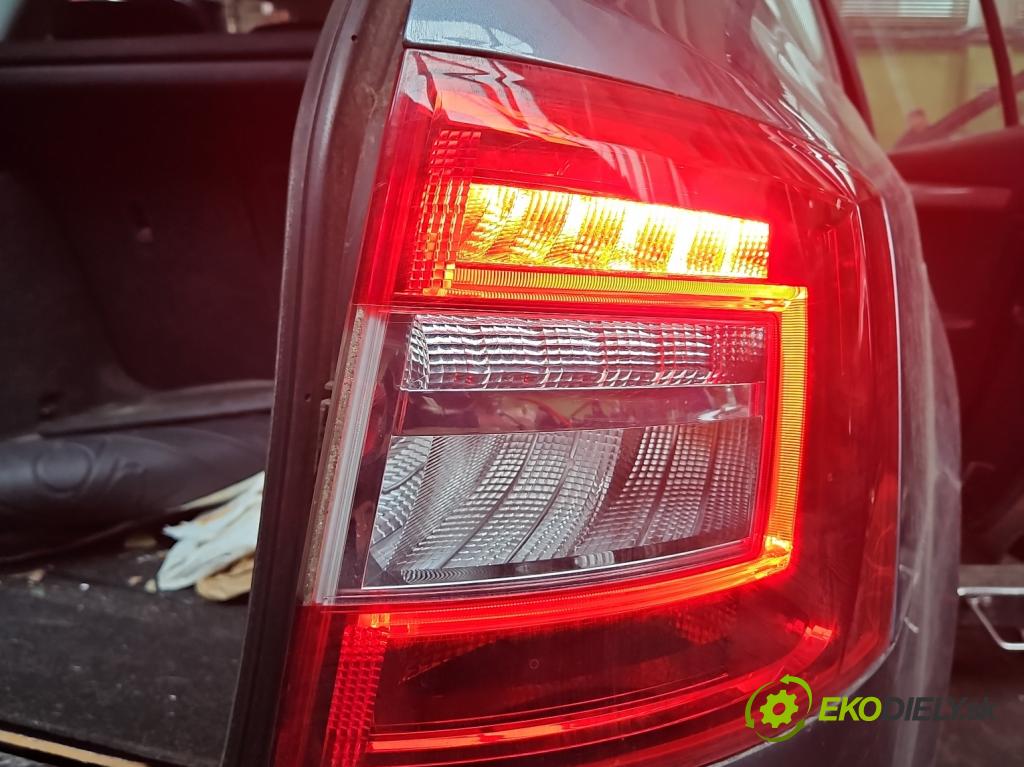 Skoda Octavia III 2013- 1.5 TSI 150 HP manual 110 kW 1498 cm3 5- svetlo / reflektor zadné pravé 5E9945096B (Kľučka dverí ostatné)