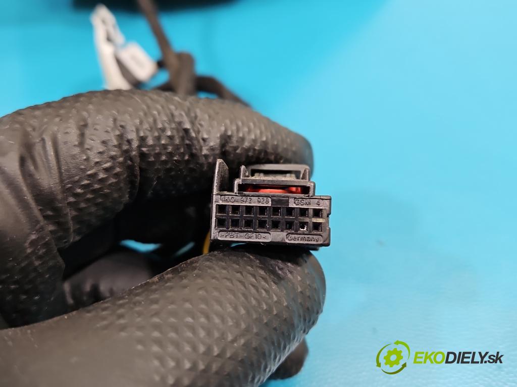 Skoda Octavia III 2013- 1.5 TSI 150 HP manual 110 kW 1498 cm3 5- zrkadlo ľavé 5E085753 (Kľučka dverí ostatné)