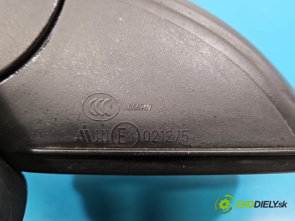 Skoda Octavia III 2013- 1.5 TSI 150 HP manual 110 kW 1498 cm3 5- zrkadlo ľavé 5E085753 (Kľučka dverí ostatné)