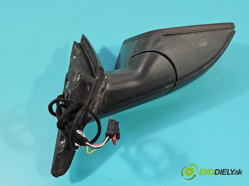 Skoda Octavia III 2013- 1.5 TSI 150 HP manual 110 kW 1498 cm3 5- zrkadlo pravé  (Kľučka dverí ostatné)
