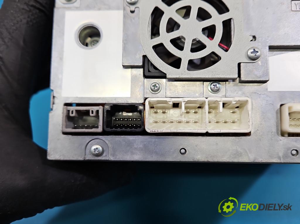 Toyota Avensis II T25 2003-2008 2.0 D4D 126 HP manual 93 kW 1998 cm3 5- Radio originál 08662-06910