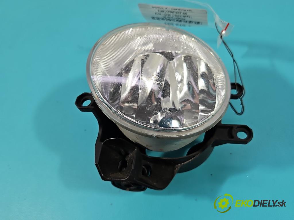 Toyota Auris II 2012-2018 1.6 16V 132  HP manual 97 kW 1598 cm3 5- Halogen ľavý 81220-02110 (Kľučka dverí ostatné)