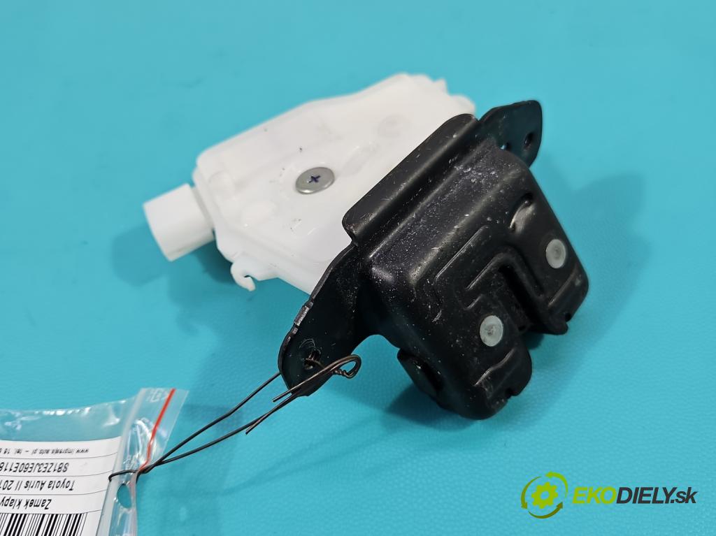 Toyota Auris II 2012-2018 1.6 16V 132  HP manual 97 kW 1598 cm3 5- zámok kufrové dvere zadné