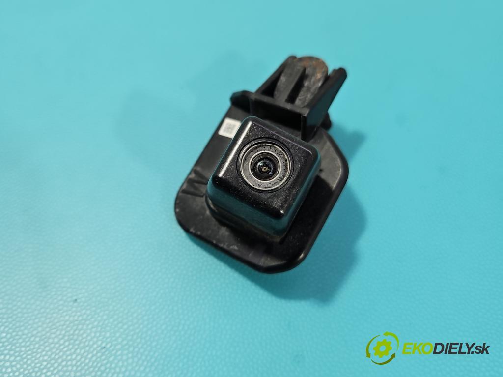 Toyota Auris II 2012-2018 1.6 16V 132  HP manual 97 kW 1598 cm3 5- Kamera cúvania 86790-02130