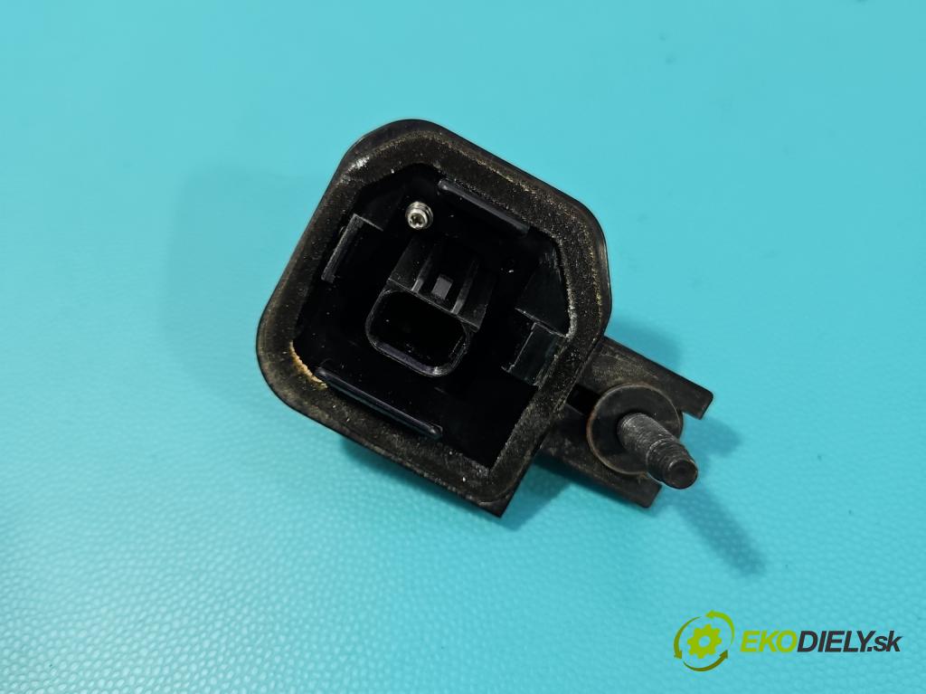 Toyota Auris II 2012-2018 1.6 16V 132  HP manual 97 kW 1598 cm3 5- Kamera cúvania 86790-02130