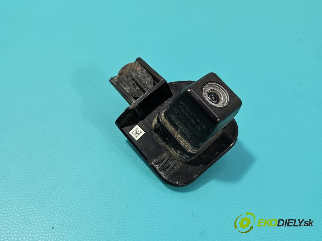 Toyota Auris II 2012-2018 1.6 16V 132  HP manual 97 kW 1598 cm3 5- Kamera cúvania 86790-02130