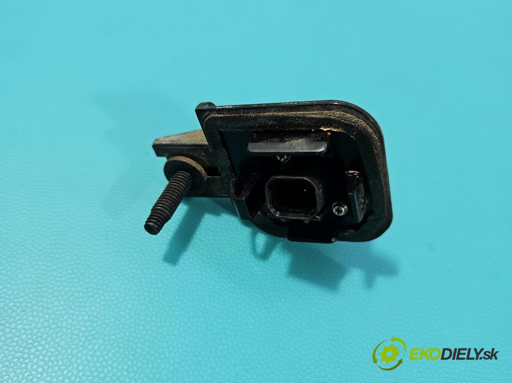 Toyota Auris II 2012-2018 1.6 16V 132  HP manual 97 kW 1598 cm3 5- Kamera cúvania 86790-02130