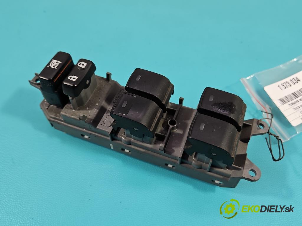 Toyota Auris II 2012-2018 1.6 16V 132  HP manual 97 kW 1598 cm3 5- prepínač okien spätných zrkadiel 515220