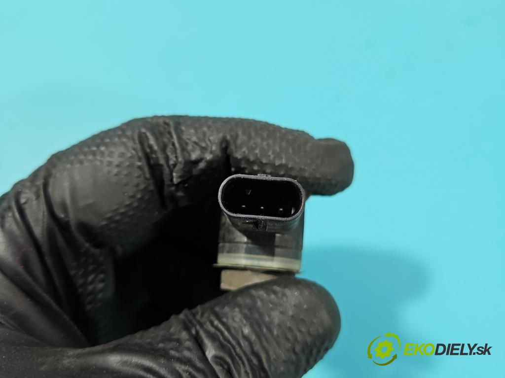 Toyota Auris II 2012-2018 1.6 16V 132  HP manual 97 kW 1598 cm3 5- snímač parkovaní: 89341-05010-XX