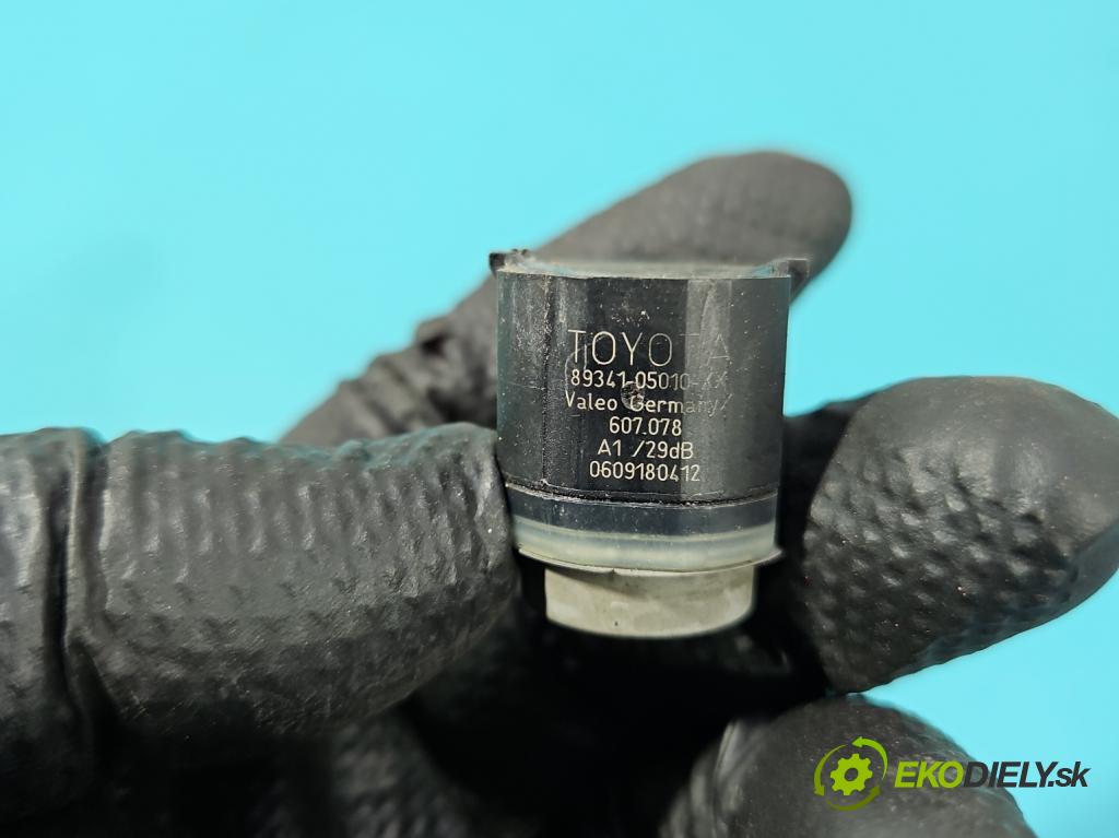 Toyota Auris II 2012-2018 1.6 16V 132  HP manual 97 kW 1598 cm3 5- snímač parkovaní: 89341-05010-XX