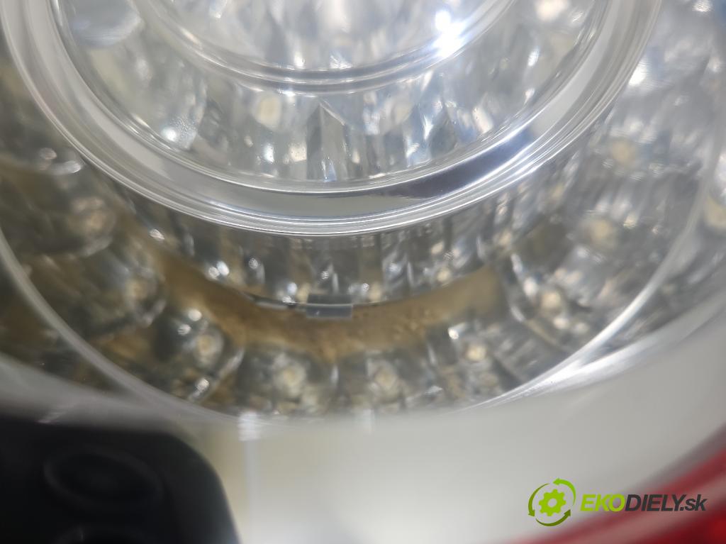 Vw Passat B6 2005-2010 1.9 tdi 105 HP manual 77 kW 1896 cm3 4- svetlo / reflektor zadné pravé 3C5945096C (Kľučka dverí ostatné)