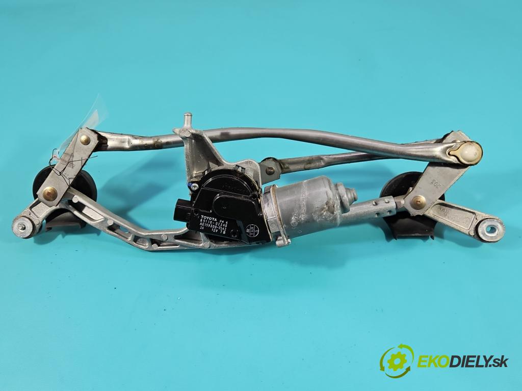 Toyota Auris II 2012-2018 1.6 16V 132  HP manual 97 kW 1598 cm3 5- motor stieračov predné 85110-02340