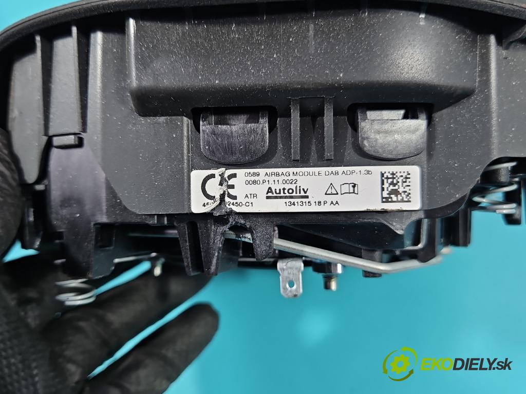 Toyota Auris II 2012-2018 1.6 16V 132 HP manual 97 kW 1598 cm3 5- airbag vzduch: Řidiči: (Airbag)