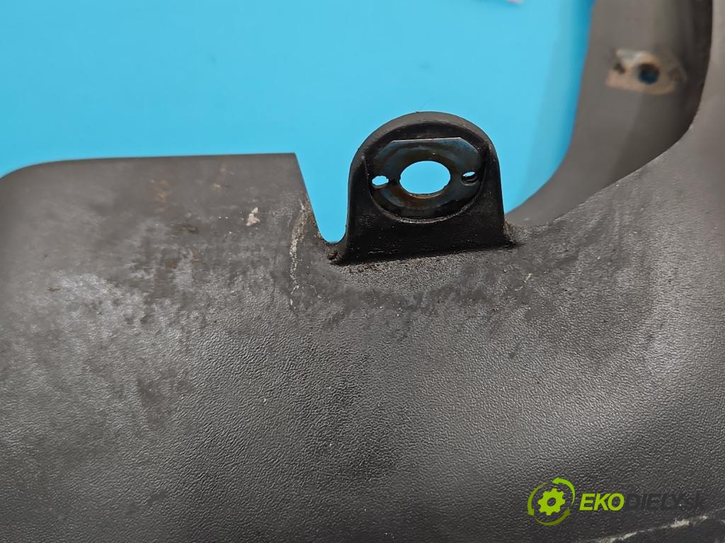 Toyota Auris II 2012-2018 1.6 16V 132  HP manual 97 kW 1598 cm3 5- blatník 76625-02330