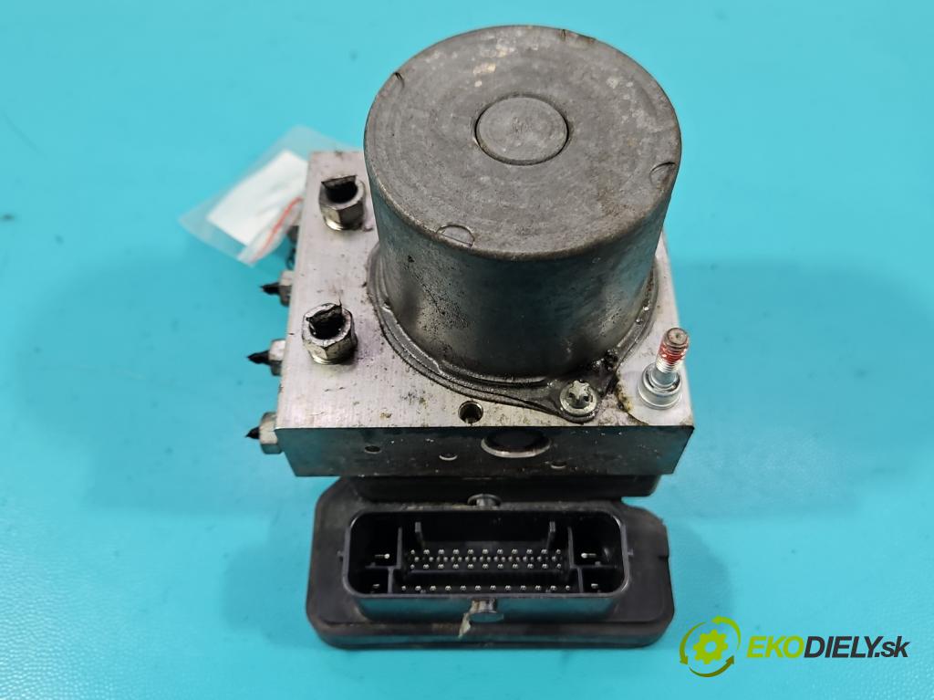 Toyota Auris II 2012-2018 1.6 16V 132 hp manual 97 kW 1598 cm3 5- čerpadlo abs 0265956731 (Pumpa ABS)