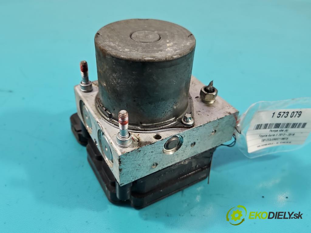 Toyota Auris II 2012-2018 1.6 16V 132 hp manual 97 kW 1598 cm3 5- čerpadlo abs 0265956731 (Pumpa ABS)