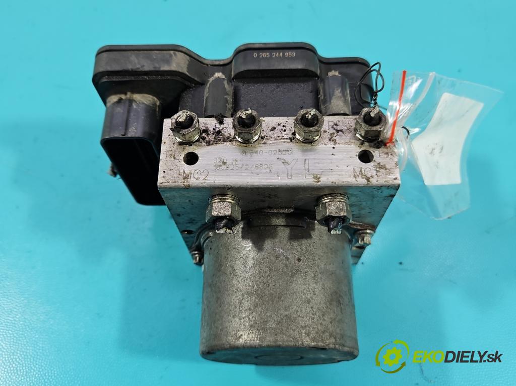 Toyota Auris II 2012-2018 1.6 16V 132 hp manual 97 kW 1598 cm3 5- čerpadlo abs 0265956731 (Pumpa ABS)