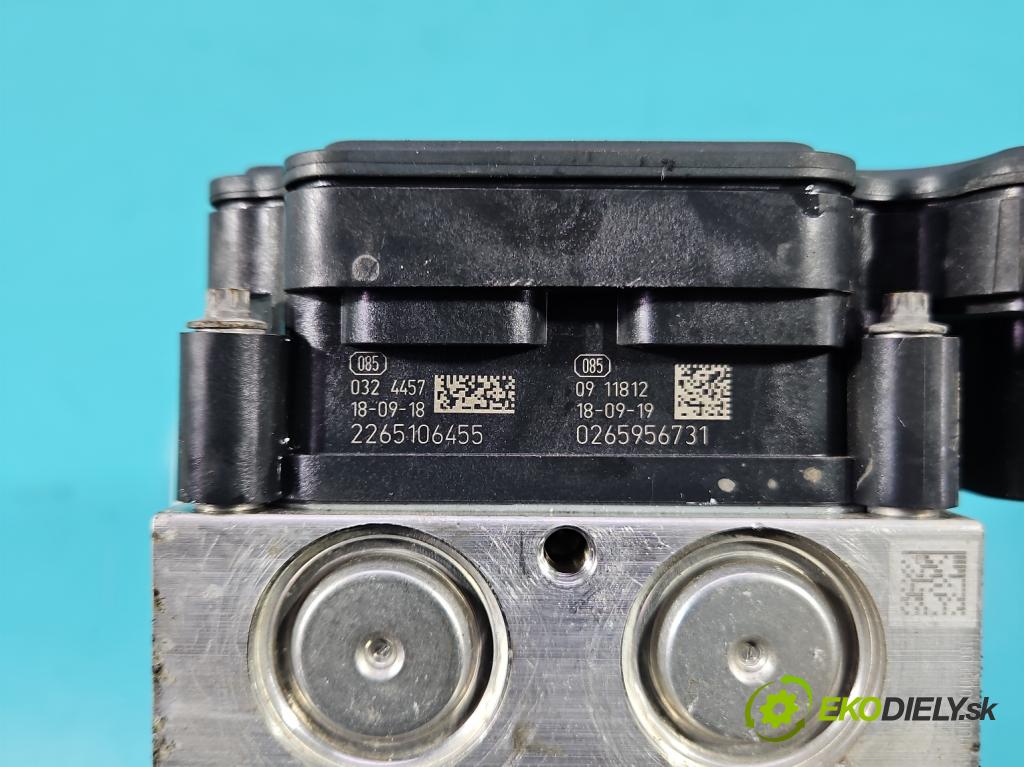 Toyota Auris II 2012-2018 1.6 16V 132 hp manual 97 kW 1598 cm3 5- čerpadlo abs 0265956731 (Pumpa ABS)