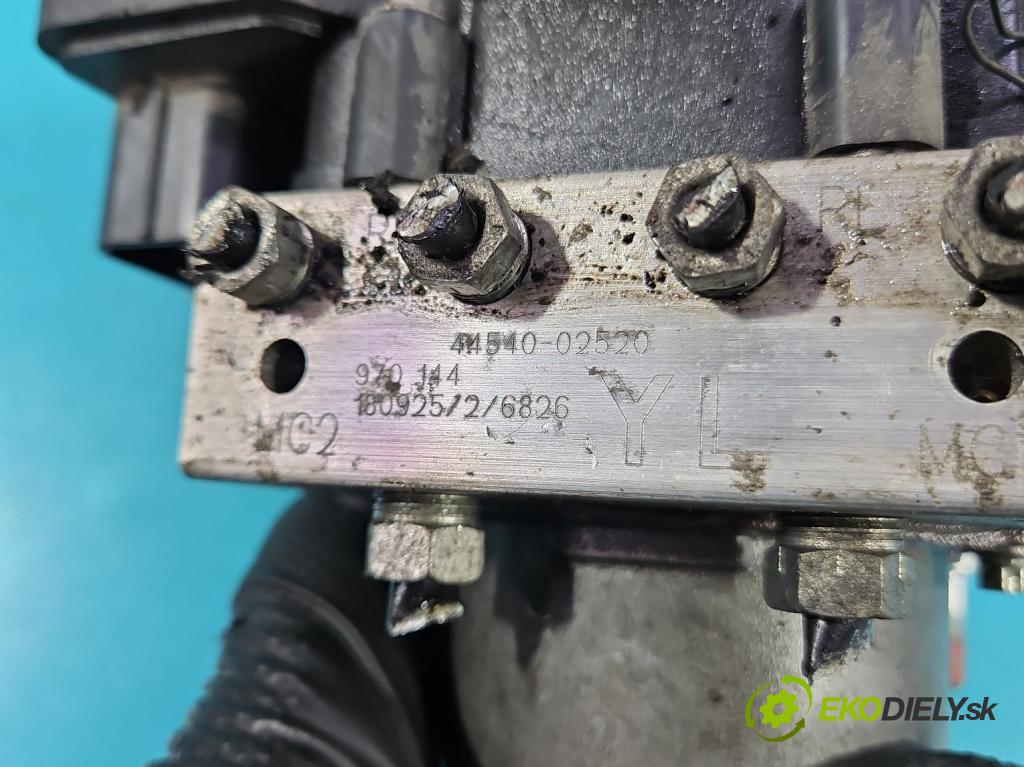 Toyota Auris II 2012-2018 1.6 16V 132 hp manual 97 kW 1598 cm3 5- čerpadlo abs 0265956731 (Pumpa ABS)