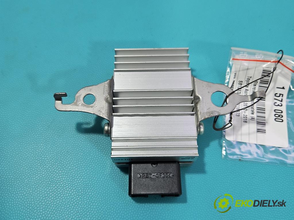 Toyota Auris II 2012-2018 1.6 16V 132  HP manual 97 kW 1598 cm3 5- riadiaca jednotka ostatné 89570-12360