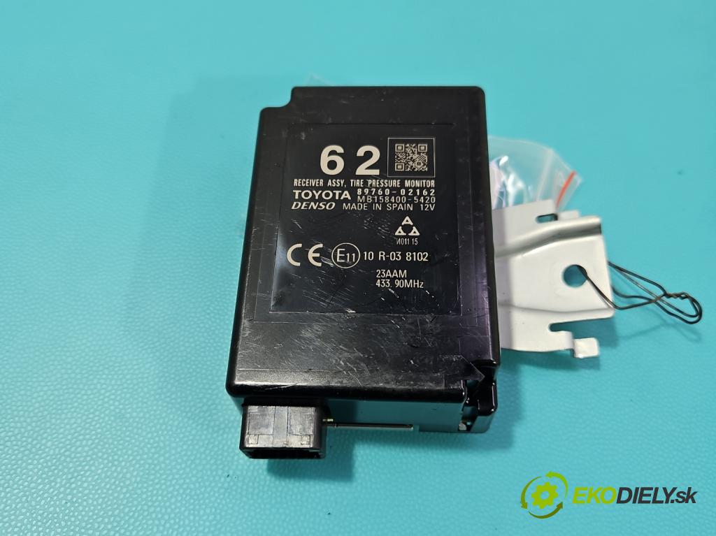 Toyota Auris II 2012-2018 1.6 16V 132  HP manual 97 kW 1598 cm3 5- riadiaca jednotka ostatné 89760-02162