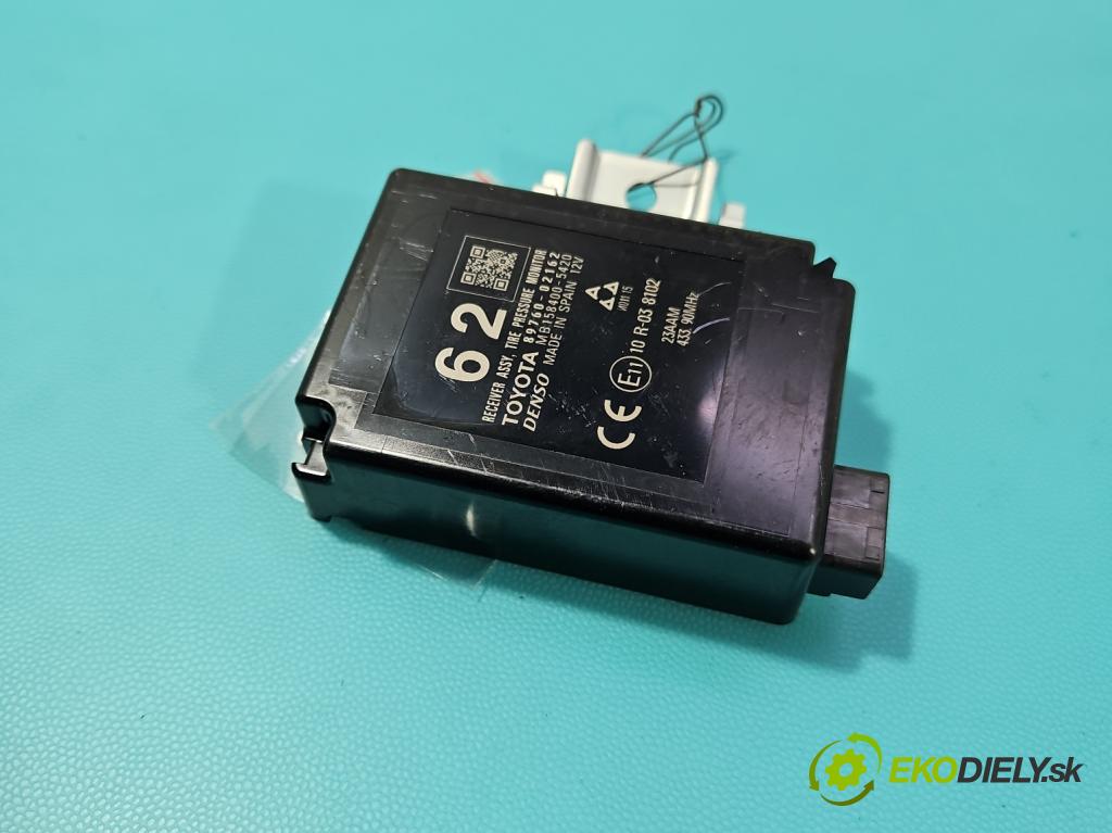 Toyota Auris II 2012-2018 1.6 16V 132  HP manual 97 kW 1598 cm3 5- riadiaca jednotka ostatné 89760-02162