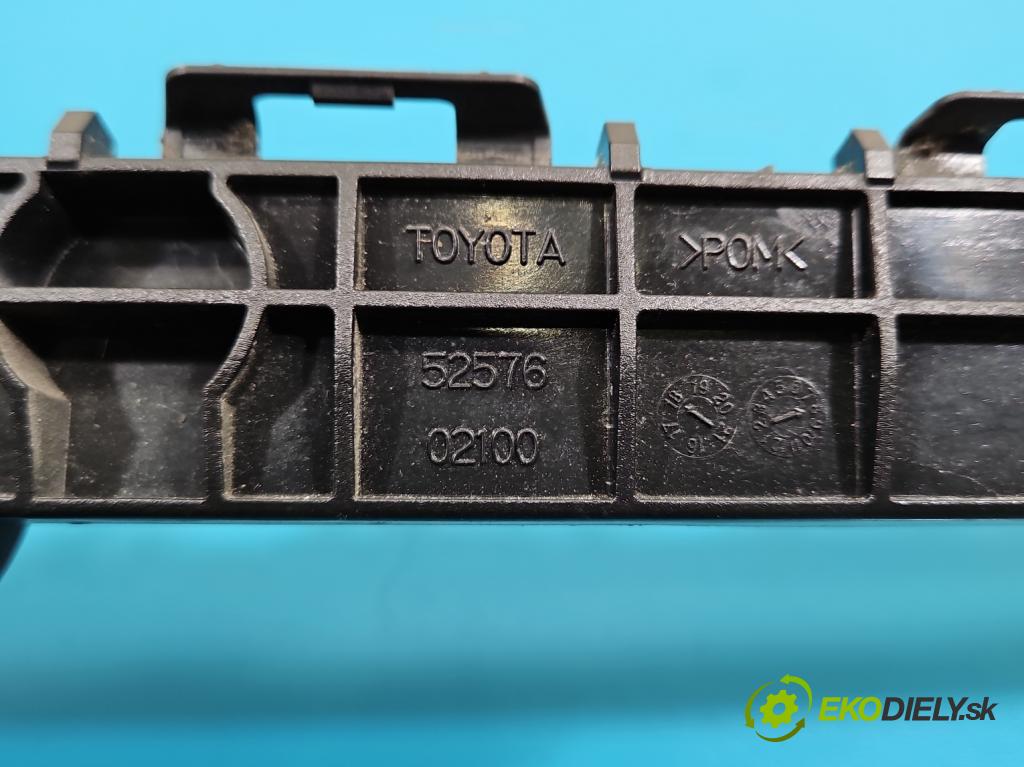 Toyota Auris II 2012-2018 1.6 16V 132  HP manual 97 kW 1598 cm3 5- Boty: nárazník zadné ľavý 57576-02100
