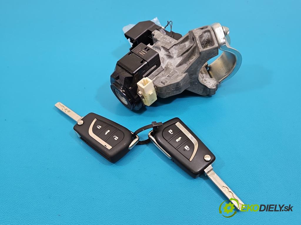 Toyota Auris II 2012-2018 1.6 16V 132  HP manual 97 kW 1598 cm3 5- Spínačka 45020-0206 (Spínacia skrinka)