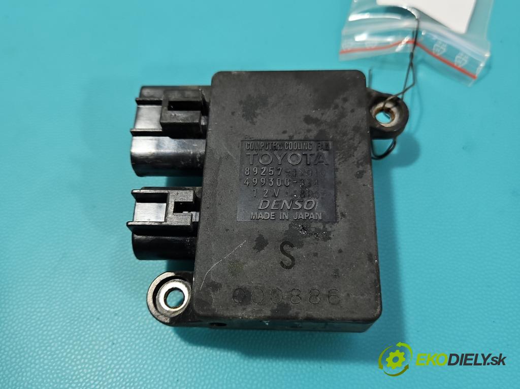Toyota Auris II 2012-2018 1.6 16V 132  HP manual 97 kW 1598 cm3 5- Relé: ventilátoru 89257-12010