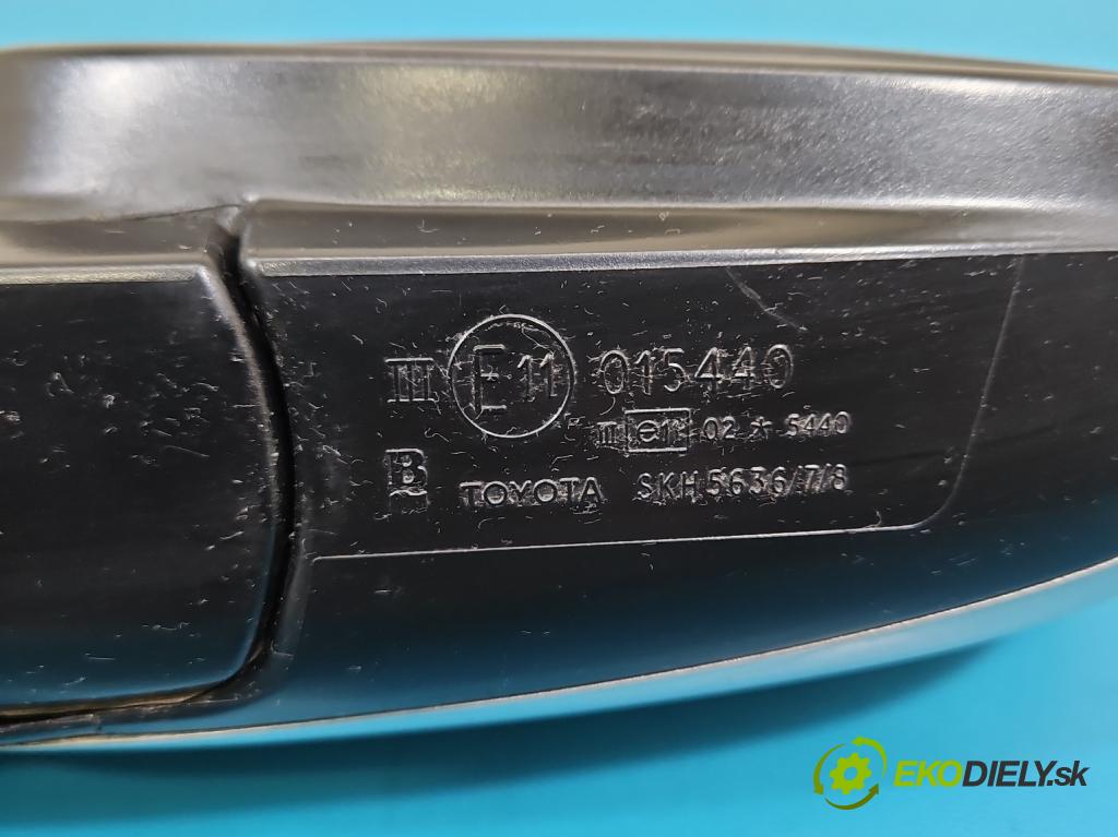 Toyota Avensis I T22 1997-2003 2.0 vvti 150 HP manual 110 kW 1998 cm3 4- zrkadlo pravé  (Kľučka dverí ostatné)