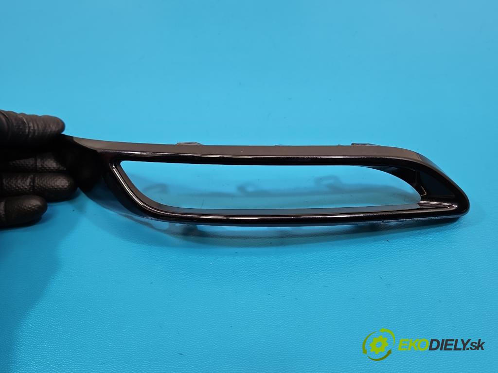 Toyota Auris II 2012-2018 1.6 16V 132  HP manual 97 kW 1598 cm3 5- blenda mriežka: nárazník pravé 52152-02030