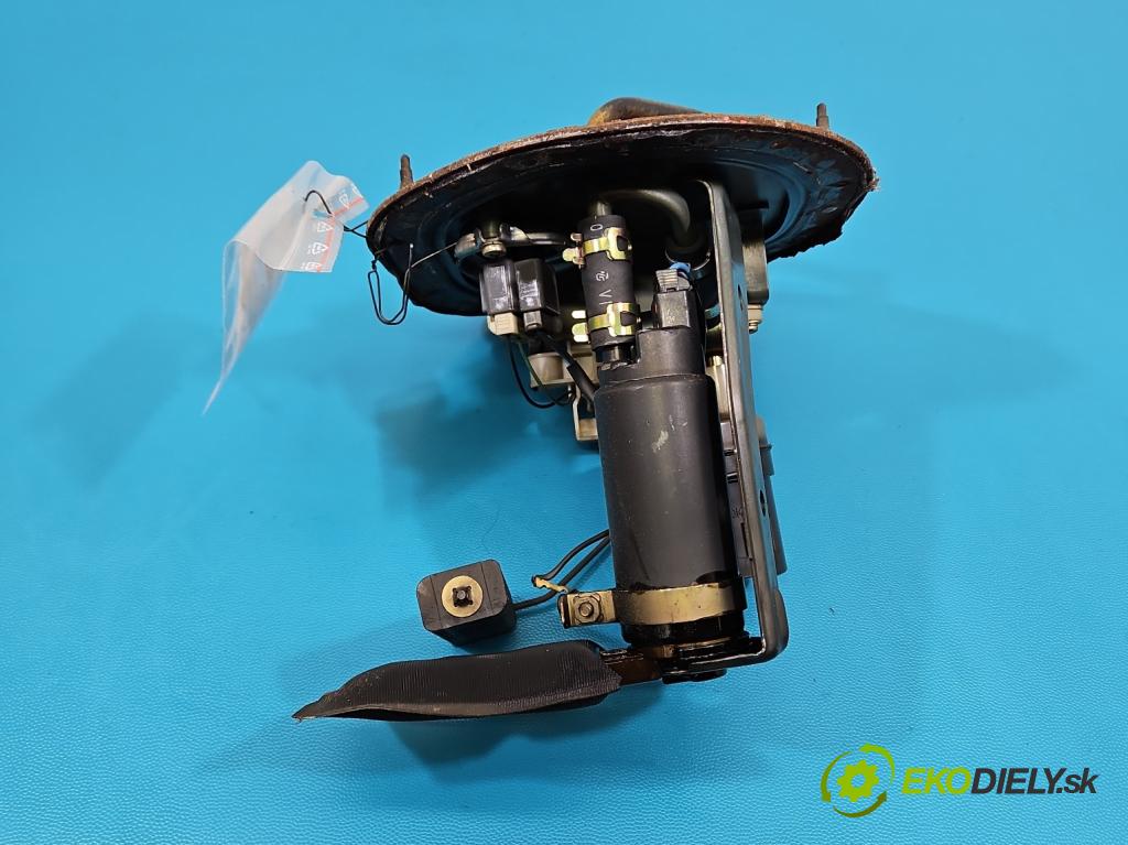 Toyota Avensis I T22 1997-2003 2.0 vvti 150 HP manual 110 kW 1998 cm3 4- čerpadlo palivo