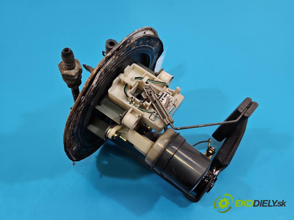 Toyota Avensis I T22 1997-2003 2.0 vvti 150 hp manual 110 kW 1998 cm3 4- čerpadlo paliva 